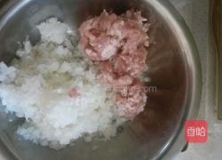 白萝卜猪肉饺子的做法图解3