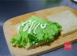 Illustration of how to make ham sandwich 6