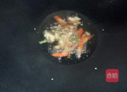 蒜苗焖豆腐的做法图解2