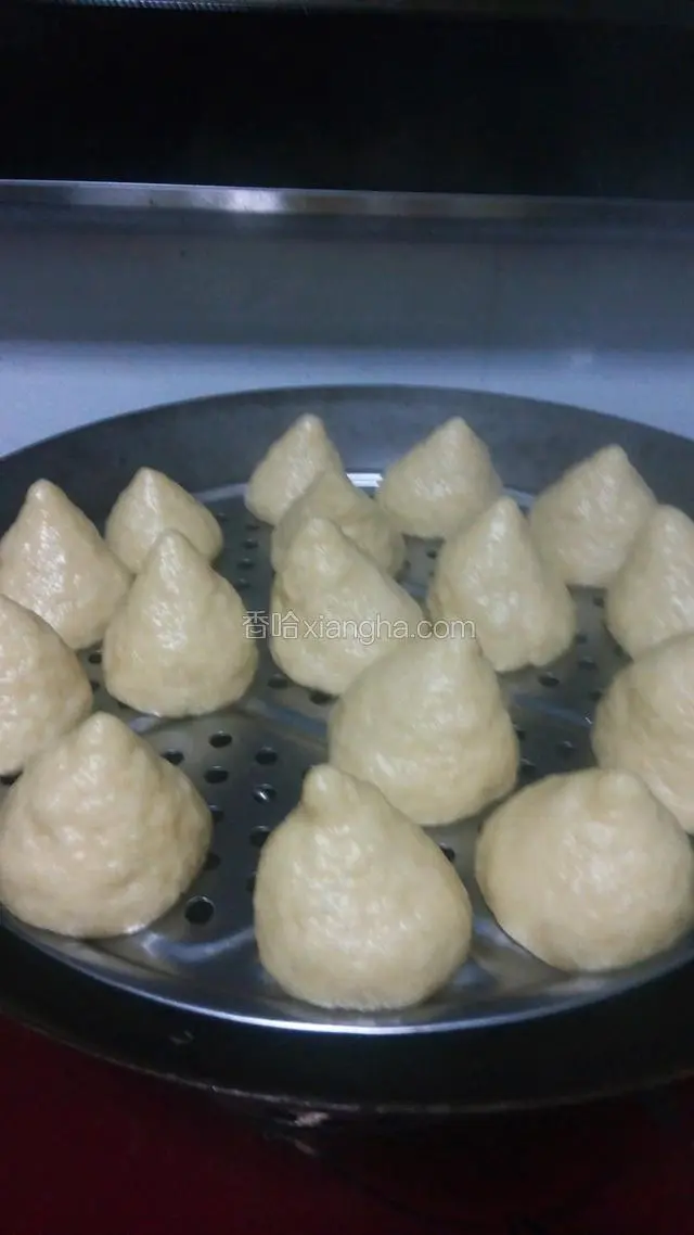 水开后，煮15分钟等3分钟揭盖