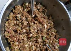 猪肉萝卜馅包子的做法图解2