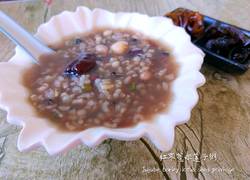 红枣薏米莲子粥