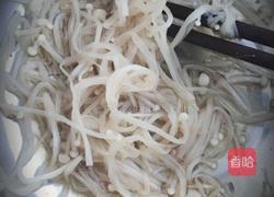 培根金针菇的做法图解1