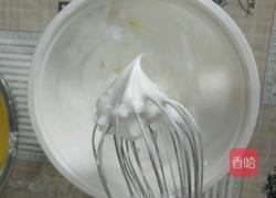 戚风蛋糕的做法图解6