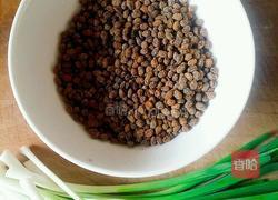 蒜苗炒豆豉的做法图解1