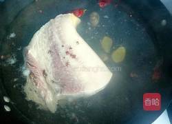 玉米面粉炒肉的做法图解4