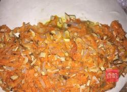 胡萝卜鸡蛋菜合的做法图解3