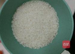 螃蟹粥的做法图解1