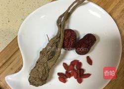 当归枸杞红枣土鸡汤的做法图解5