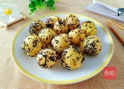 土豆芝麻球的做法图解1