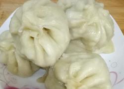 酸菜肉包子