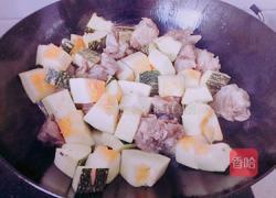 排骨炖南瓜的做法图解4