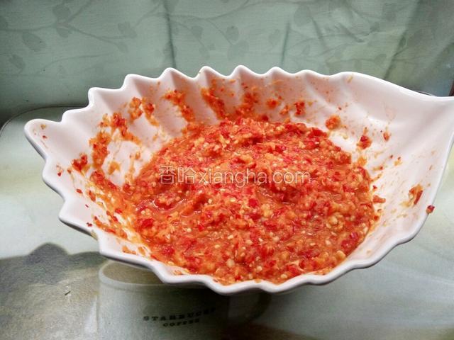 搅拌均匀后可盖上保鲜膜放两三个小时，也可立即装瓶，可自由选择！