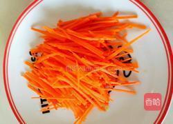 黄瓜丝拌金针菇的做法图解1