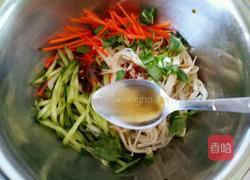 黄瓜丝拌金针菇的做法图解9