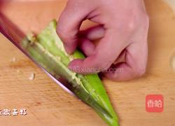 金枪鱼辣白菜汤的做法图解3