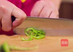 金枪鱼辣白菜汤的做法图解4