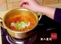 金枪鱼辣白菜汤的做法图解17