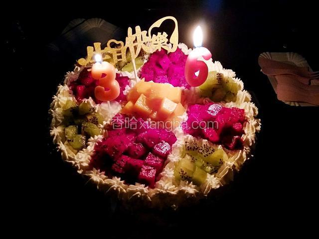 插上蜡烛感觉还是可以的