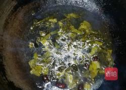 酸菜面的做法图解4