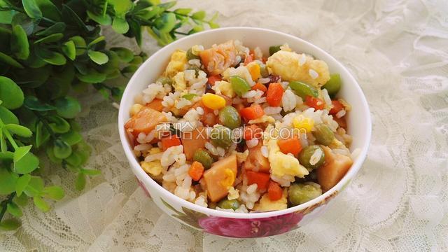 五颜六色炒饭
