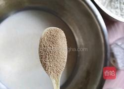 家庭版炸油条的做法图解3