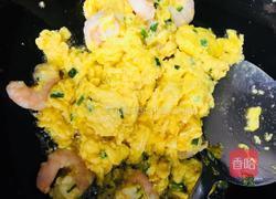 滑蛋虾仁的做法图解16