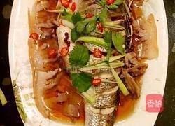 鲁菜大师蒋家菜秘制油泼清蒸鲈鱼的做法图解6