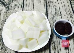 冬菇瑶柱排骨萝卜汤的做法图解2
