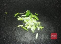 香煎鸡霸腿的做法图解2