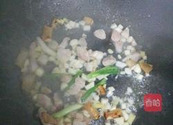 猪肉炒豆腐皮的做法图解3