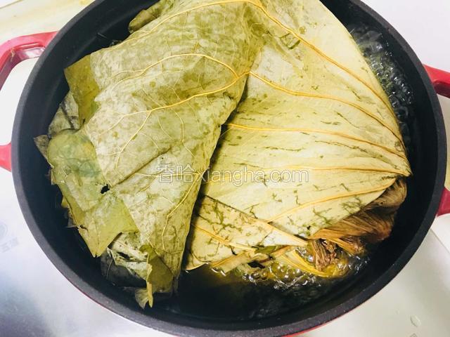 放入沸水中煮2-3分钟即可