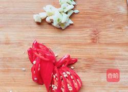 辣椒炒香肠的做法图解3