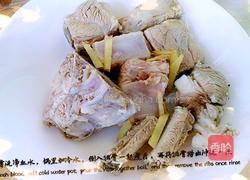 红萝卜炖排骨的做法图解2