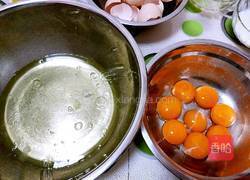 十寸戚风蛋糕的做法图解3