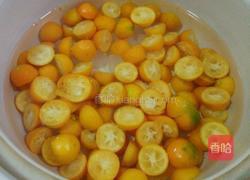 冰糖金桔的做法图解3