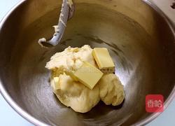 豆沙花式面包的做法图解3
