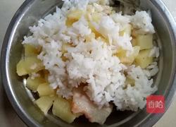 土豆猪肉闷饭的做法图解13
