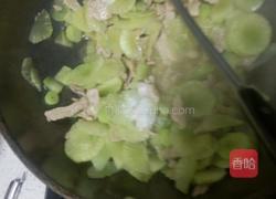 莴笋炒肉的做法图解7