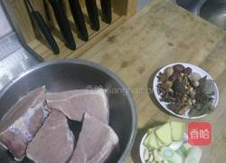 卤牛肉的做法图解1