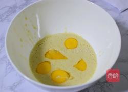 香蕉蔓越莓戚风蛋糕的做法图解3