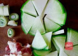 肉片萝卜的做法图解2