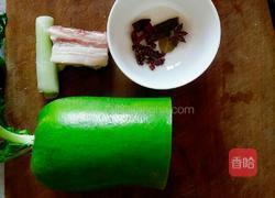 肉片萝卜的做法图解1