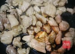 菠菜炒肉片的做法图解3