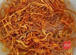 凉拌虫草花的做法图解1