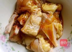 小鸡烧蘑菇的做法图解1