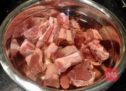 咖喱牛肉的做法图解1