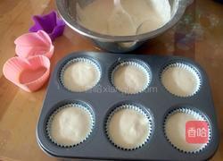 蓝莓爆浆椰香海绵蛋糕的做法图解7