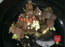炒鸭血的做法图解2