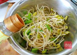 黄豆芽拌芹菜的做法图解13